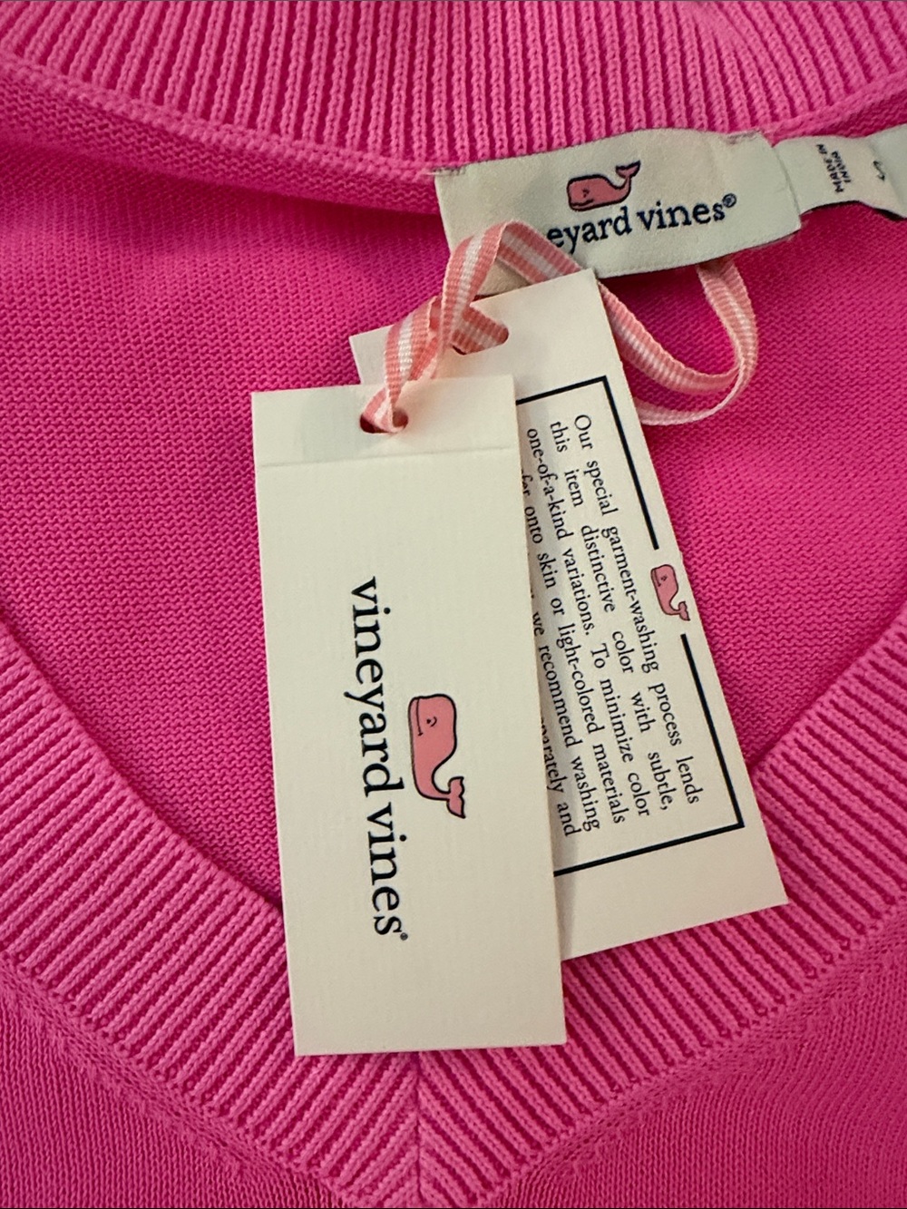 NWT Vineyard Vines HERITAGE COTTON Hot Pink V-Neck Sweater~S - Picture 12 of 13